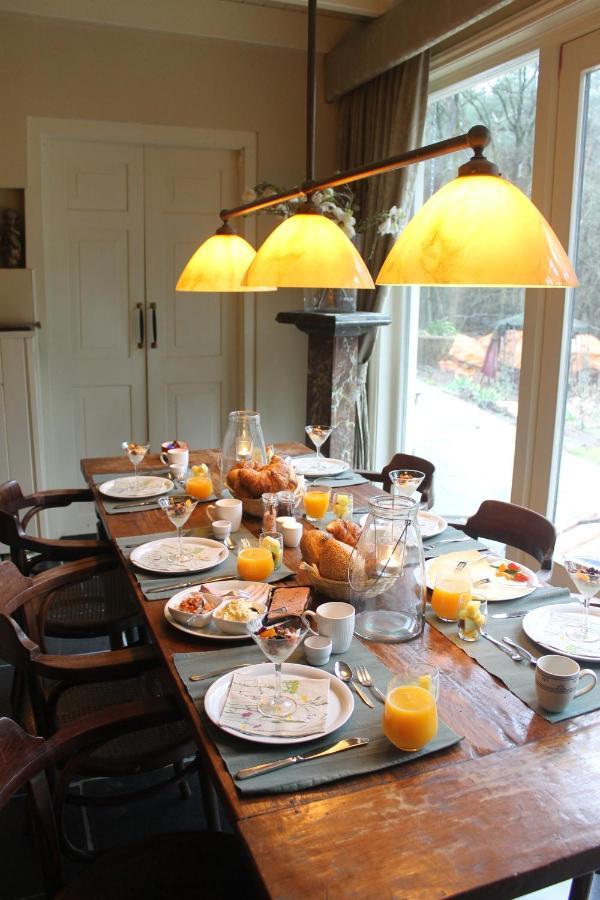 Bosgeluk Bed and Breakfast Helmond Exteriör bild
