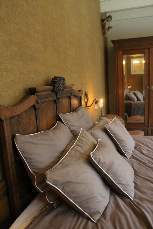 Bosgeluk Bed and Breakfast Helmond Exteriör bild