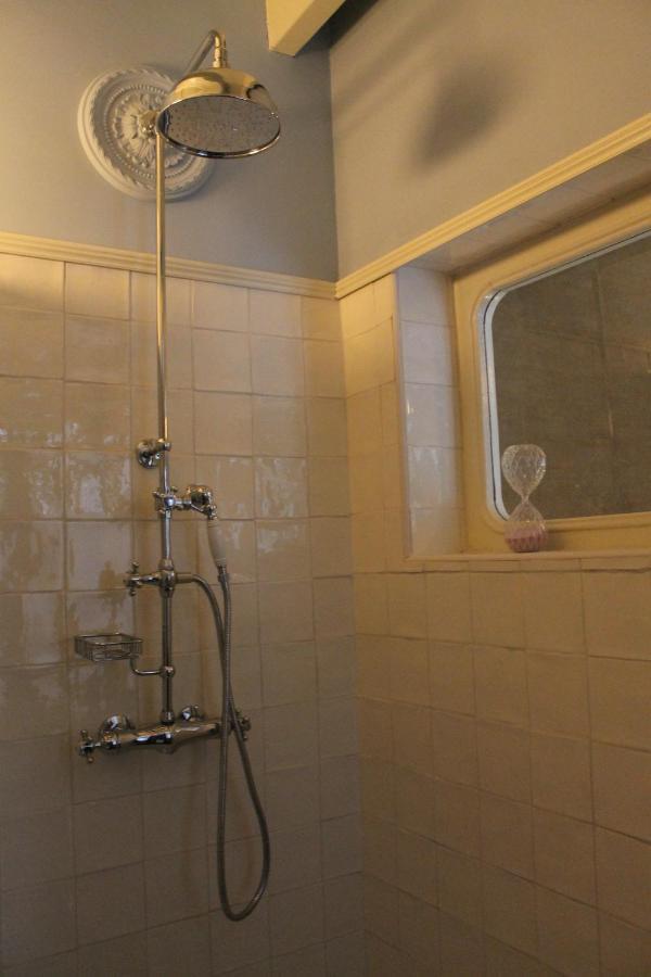 Bosgeluk Bed and Breakfast Helmond Exteriör bild