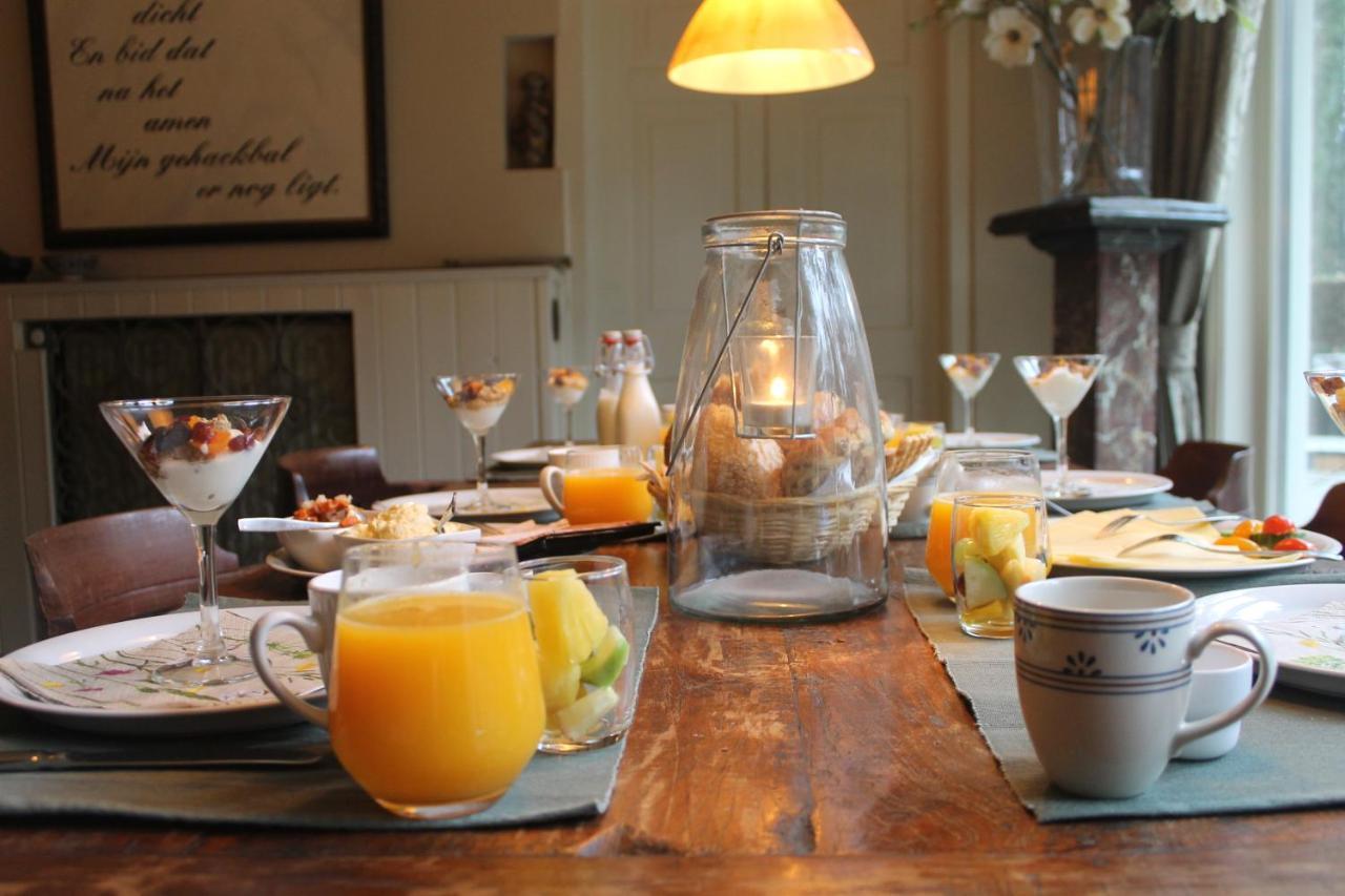 Bosgeluk Bed and Breakfast Helmond Exteriör bild